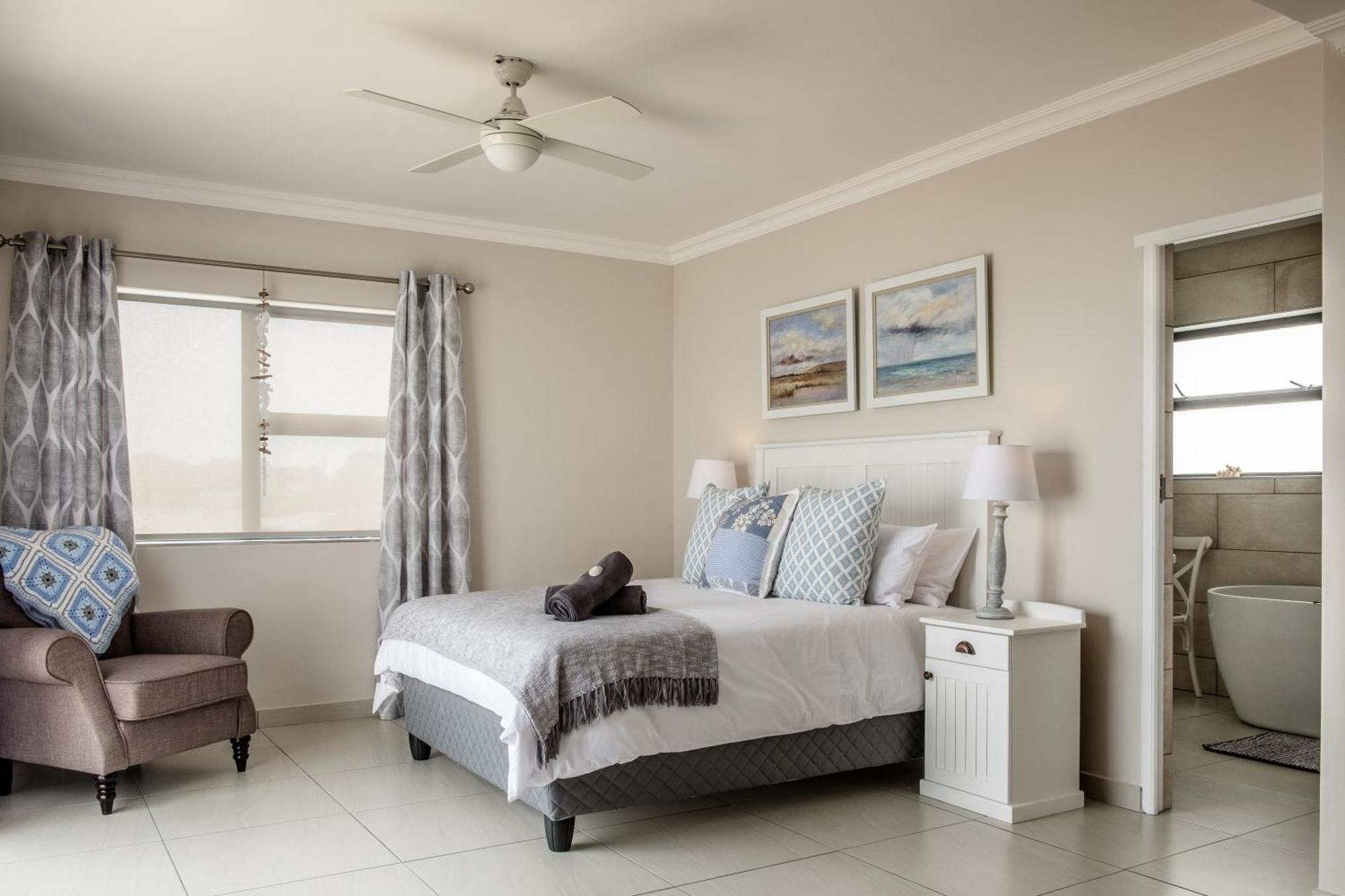 Salty Sandals Holiday home Britannia Bay